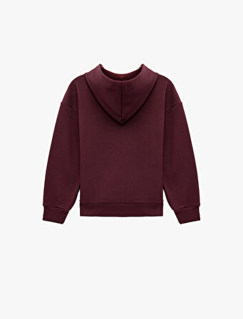 Uzun Kollu Kapşonlu Oversize Baskılı Sweatshirt