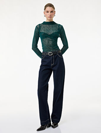 Slim Fit Uzun Kollu Geniş Dik Yaka Puantiyeli Tül Bluz