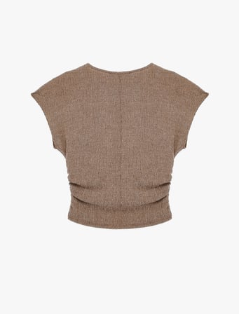 Bürümcük Kumaş Slim Fit Kısa Kollu Bisiklet Yaka Drapeli Dokulu Tişört