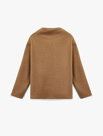 Uzun Kollu Dik Yaka Düğmeli Kruvaze Kaşe Ceket