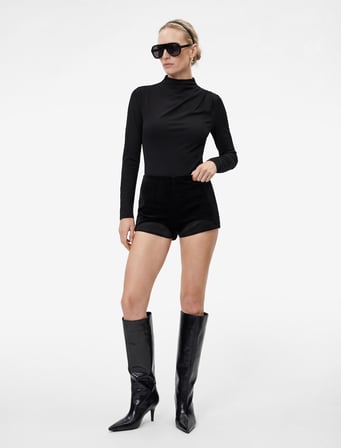 Slim Fit Uzun Kollu Dik Yaka Drape Detaylı Bodysuit