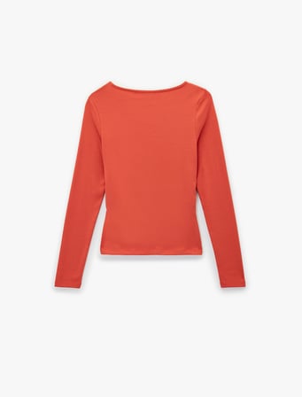 Pamuklu Slim Fit Kayık Yaka Drapeli Uzun Kollu Tişört