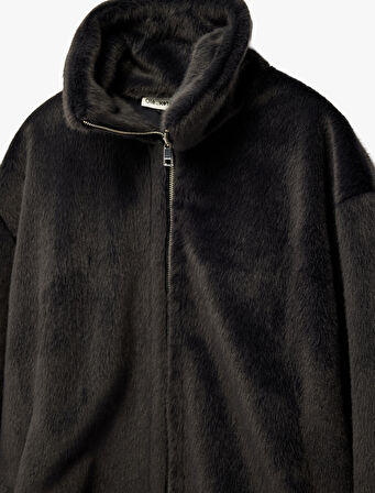 Fermuarlı Dik Yaka Uzun Kollu Suni Kürk Oversize Ceket