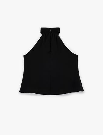 Çiçek Detaylı Kolsuz Halter Yaka Bluz