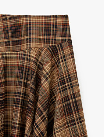 Asimetrik Kesim Kloş Midi Ekose Etek