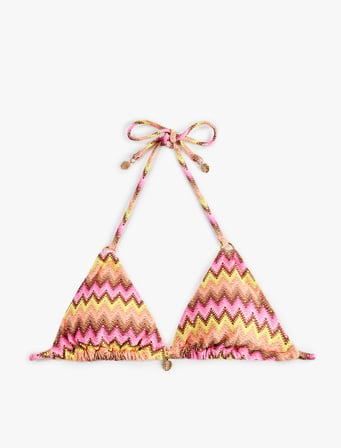 Charm Detaylı Desenli Kroşe Üçgen Bikini Üstü