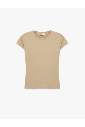 Kahverengi Kadın / Kız Slim Fit Kısa Kollu Bisiklet Yaka Pamuklu Tişört Model Kodu: 6SAK50261EKKahverengi