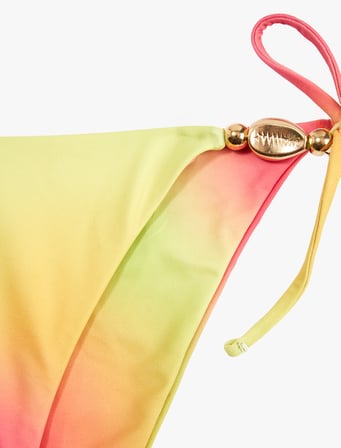 Aksesuar Detaylı Bağlamalı Yanları İpli Bikini Altı
