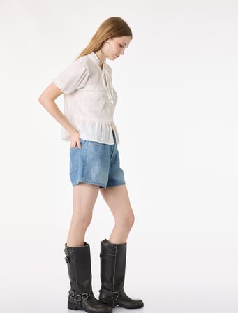 Normal Bel Cepli Düğmeli Pamuklu Mini Denim Şort
