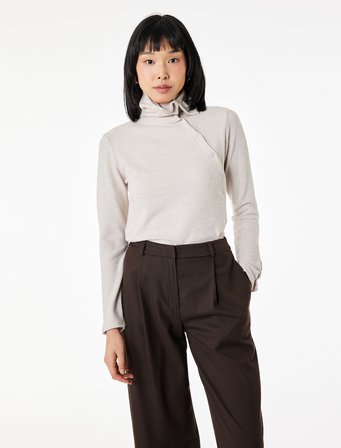 Slim Fit Yumuşak Dokulu Uzun Kollu Düğme Detaylı Dik Yaka Sweatshirt