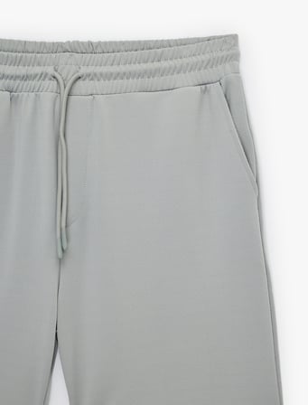 Regular Fit Cepli Beli Bağcıklı Bermuda Şort