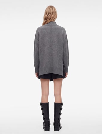 Dik Yaka Uzun Kollu Oversize Triko Tunik