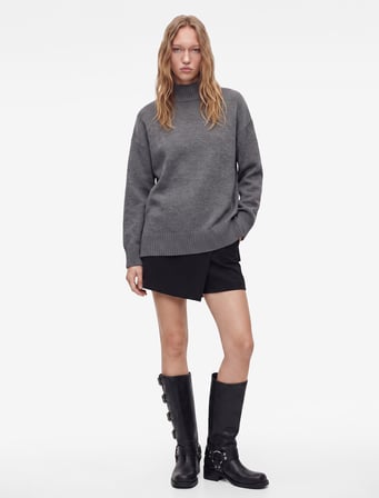 Dik Yaka Uzun Kollu Oversize Triko Tunik