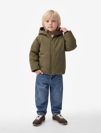 Uzun Kollu Cepli Fermuarlı Kapüşonlu Mont