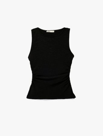 Slim Fit Drape Detaylı Bisiklet Yaka Dokulu Kolsuz Bluz