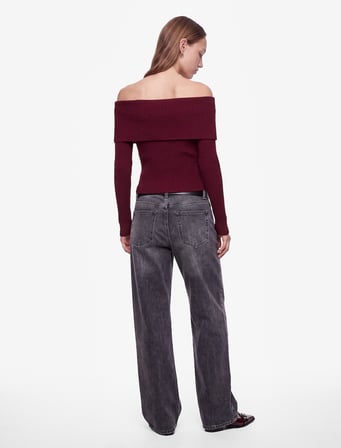 Slim Fit Uzun Kollu Madonna Yaka Triko Omzu Açık Kazak