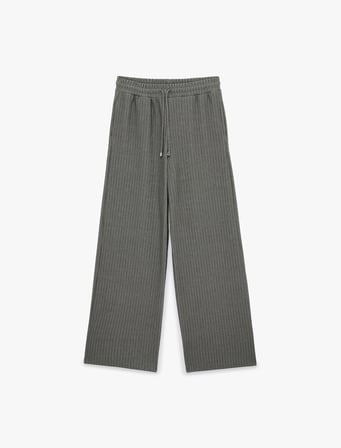 Beli Bağcıklı Cepli Düz Bol Paça Çizgili Pantolon
