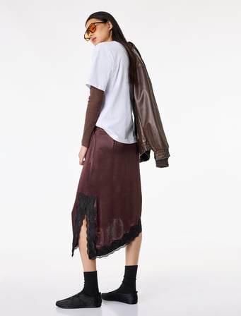 Asimetrik Slim Fit Dantel Detaylı Saten Midi Etek