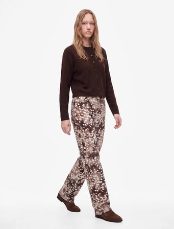 Regular Fit Bisiklet Yaka Uzun Kollu Düğmeli Crop Triko Hırka