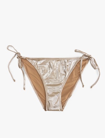 Yanları Bağlamalı İpli Parlak Üçgen Bikini Altı