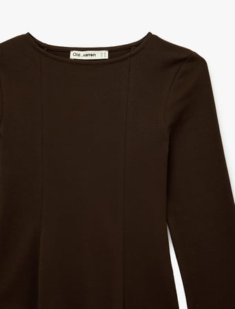 Pamuklu Uzun Kollu Kayık Yaka Slim Fit Peplum Tişört