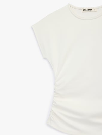Slim Fit Kısa Kollu Bisiklet Yaka Büzgülü Tişört