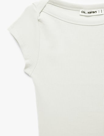 Slim Fit Kısa Kollu Kayık Yaka Kaşkorse Pamuklu Tişört