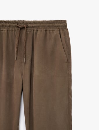 Viskon Cep Detaylı Duble Paça Beli Bağcıklı Pantolon