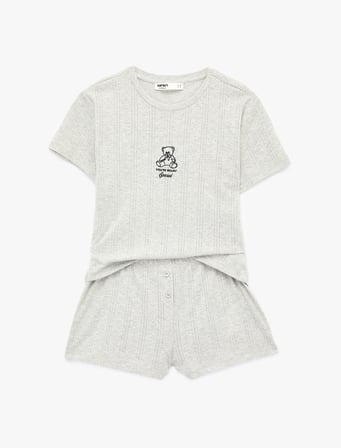Kısa Kollu Bisiklet Yaka Ayıcık Detaylı Şortlu Pijama Takımı