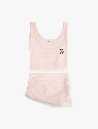 Modal Kumaş Rahat Kalıp Askılı Şortlu Pijama Takımı
