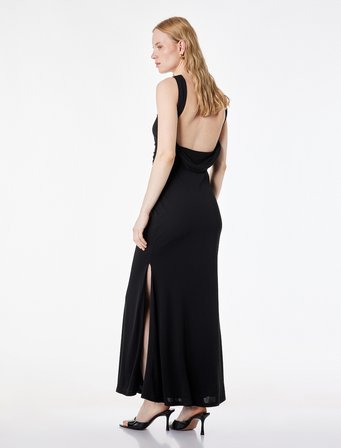 Slim Fit Metal Aksesuarlı Halter Yaka Kolsuz Uzun Abiye Elbise
