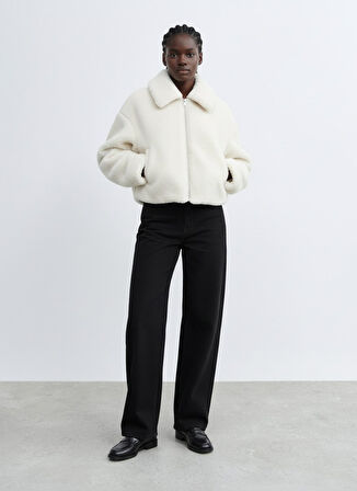 Uzun Kollu Yumuşak Dokulu Peluş Beyaz Ceket