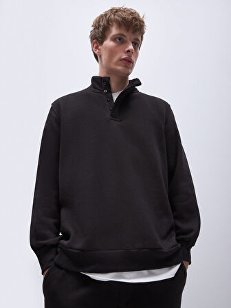 Uzun Kollu Yarım Fermuarlı Regular Siyah Sweatshırt
