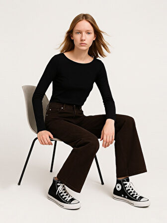 Uzun Kollu Sıfır Yaka Basic Siyah Sweatshırt