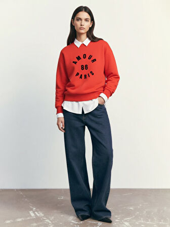 Uzun Kollu Sıfır Yaka Slogan Baskılı Kırmızı Sweatshırt