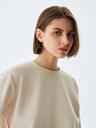 Uzun Kollu Sıfır Yaka Basic Krem Sweatshırt