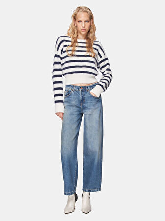 Bisiklet Yaka Çizgili Triko Beyaz Kazak