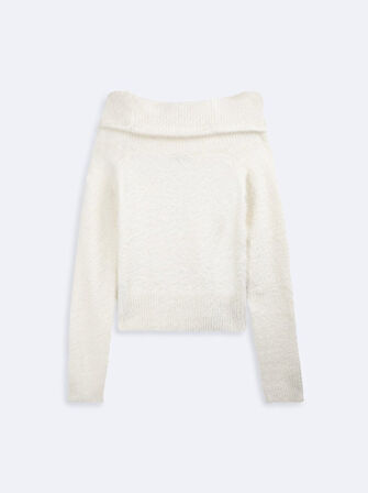 Omzu Açık Kayık Yaka Triko Beyaz Kazak