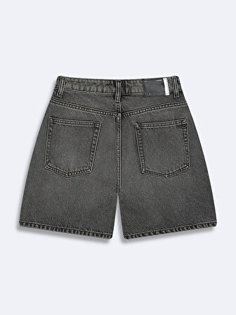 Lızzıe Klasik Kesim Jean Şort