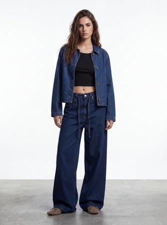 Uzun Kollu Kayık Yaka Crop Siyah Sweatshırt