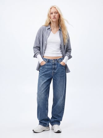 Regular Fit Flamlı V Yaka Beyaz Sweatshırt