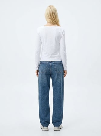 Regular Fit Flamlı V Yaka Beyaz Sweatshırt