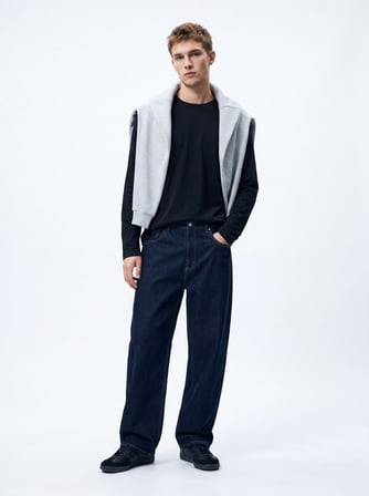 Regular Fit Likralı Basic Siyah Sweatshırt