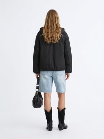 Relaxed Fit Şişme Kapüşonlu Siyah Mont