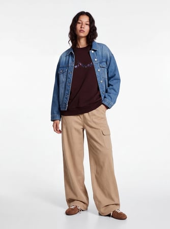 Regular Fit Sign Baskılı Bisiklet Yaka Kahverengi Sweatshırt