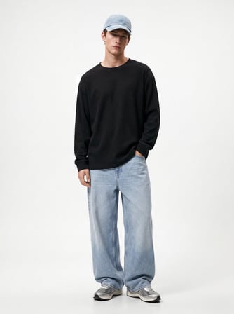 Regular Fit Bisiklet Yaka Uzun Kollu Siyah Sweatshırt