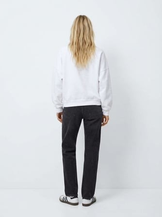 Relaxed Fit Minimal Yazı Baskılı Beyaz Sweatshırt