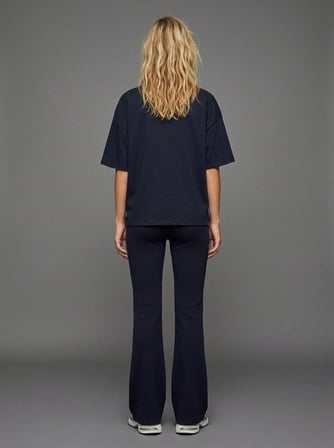 Relaxed Fit Kadife Yazı Baskılı Lacivert T-shırt