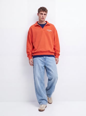 Regular Fit V Yaka Yazı Baskılı Turuncu Sweatshırt