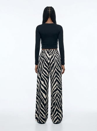 Zebra Desinli Geniş Paça Siyah Pantolon